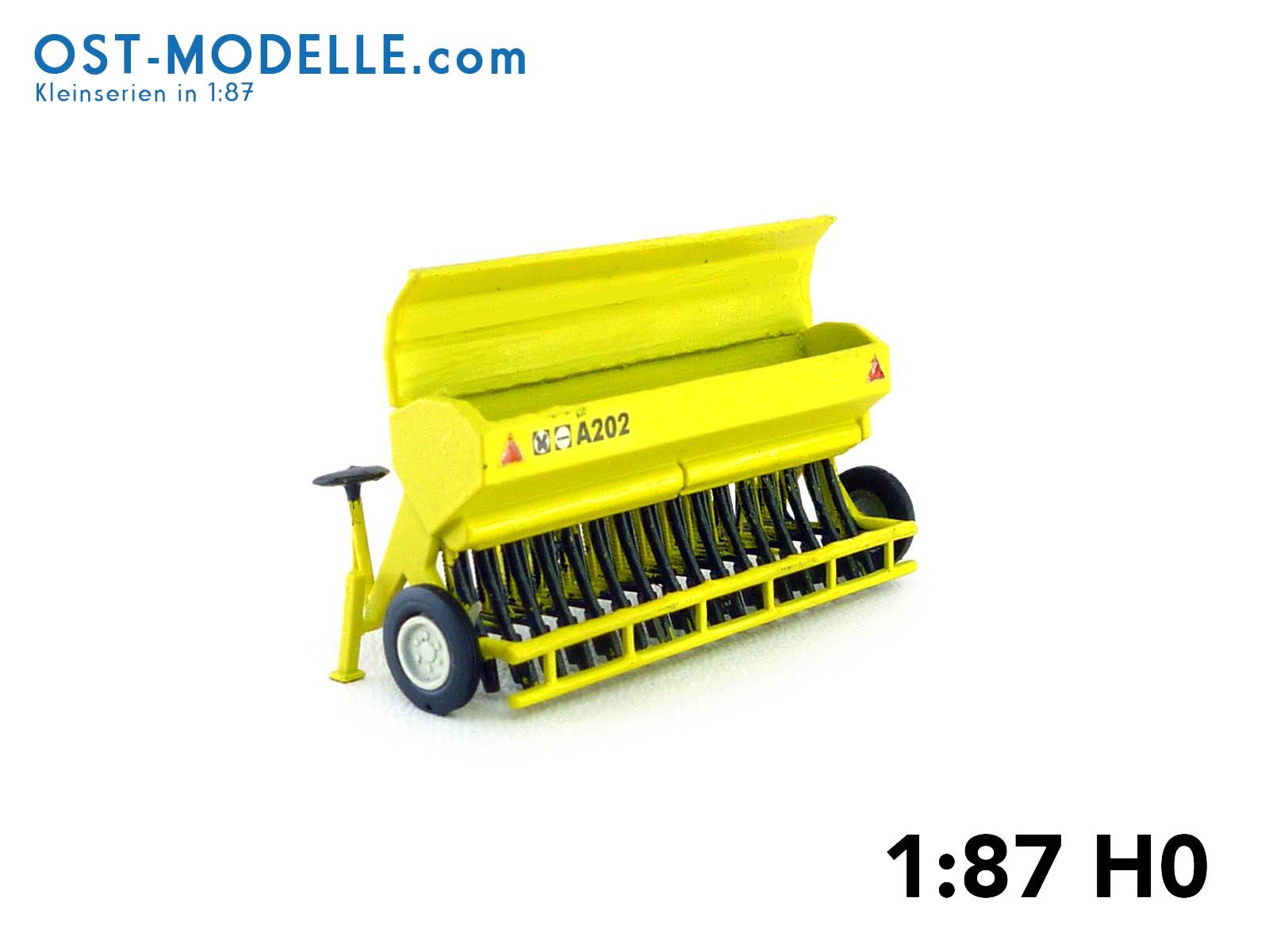 Drillmaschine Fortschritt A202 offener Saatgutkasten gelb - Kleinserien ...